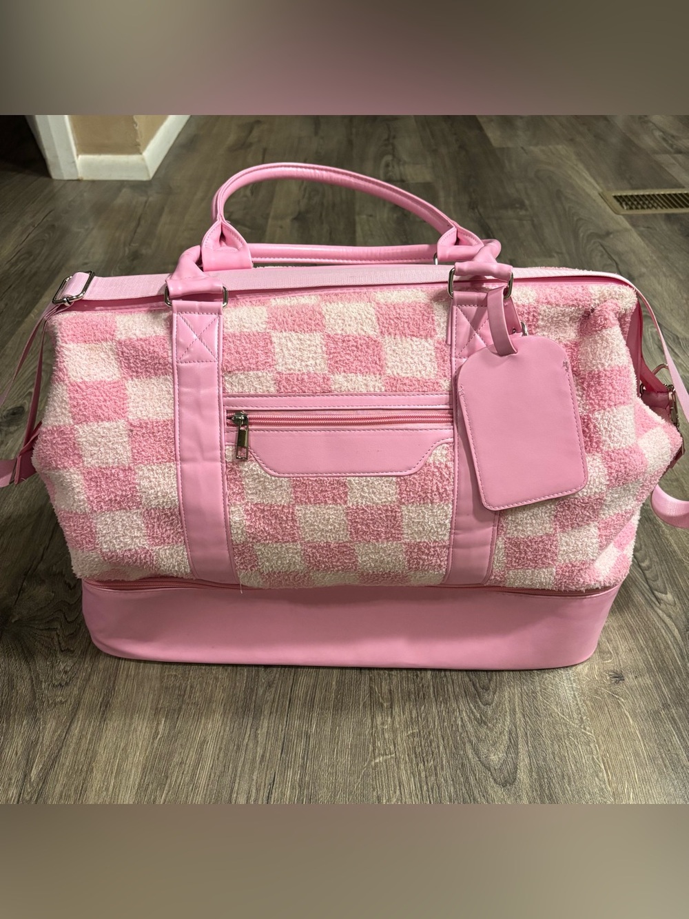 Pink Lily Fuzzy Checkered Large Duffel Tote Bag with Luggage Tag Travel Bag PINK